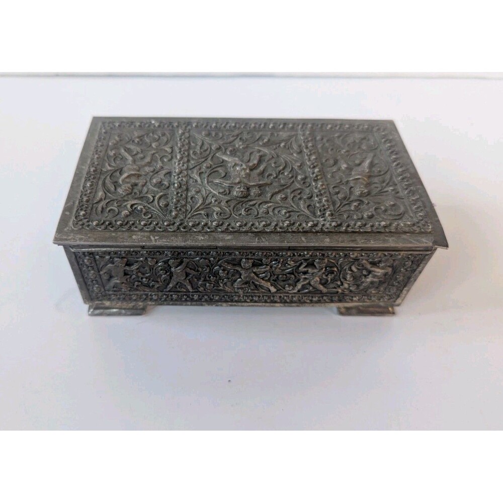 Antique European Embossed Tin Jewelely Trinet Box Silver Tone Cherubs Putti